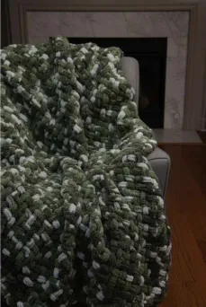 Forest Moss Throw