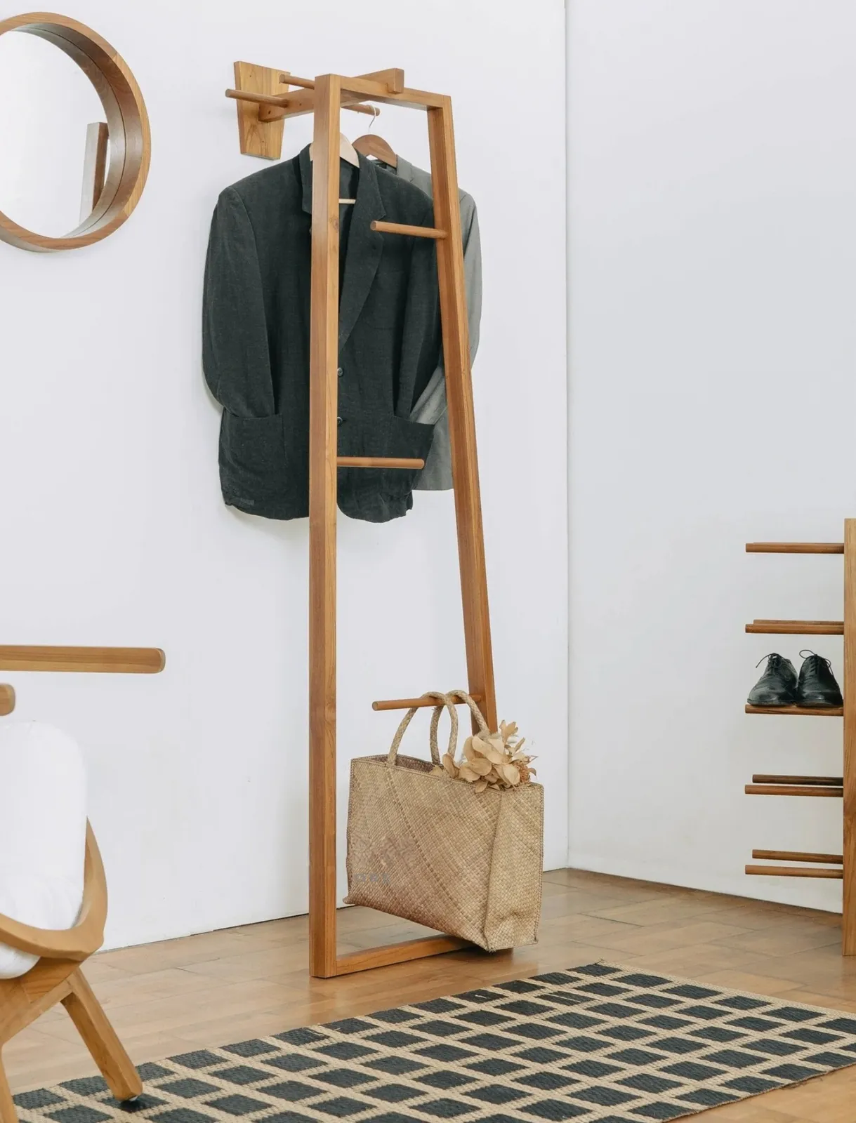 Coat Stand with Accessories Hanger