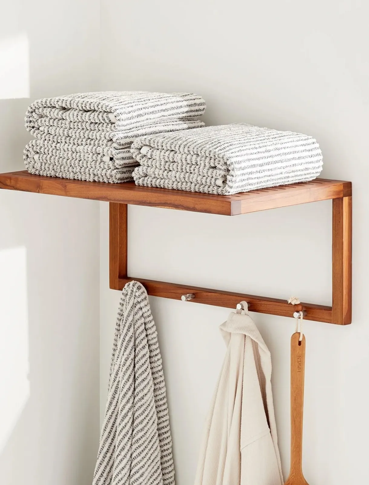 Towel Rack with Premium Aluminum Hooks